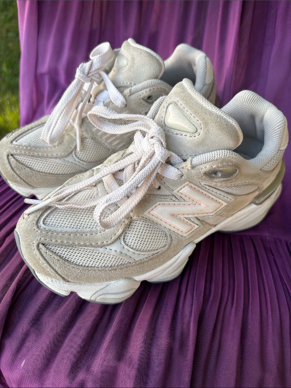 New Balance 9060 kids White and Light Pink Suede Mesh Sneakers